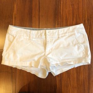 American eagle white shorts